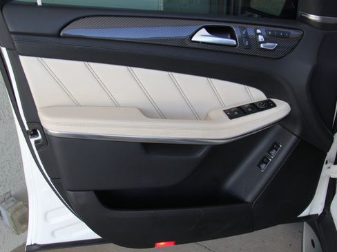 Used 2019 Mercedes-Benz GLS 63 AMG 4MATIC image 23