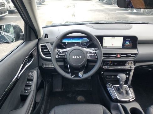 New 2026 Kia Seltos EX image 24