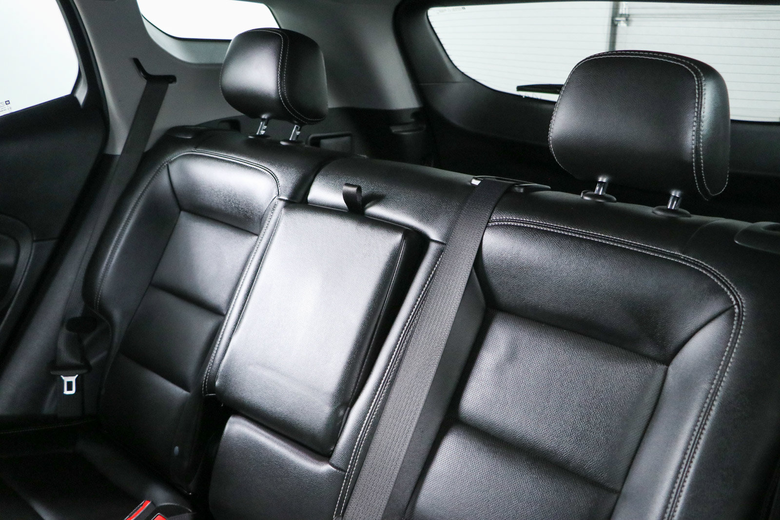 Used 2022 GMC Terrain SLT w/ LPO, Floor Liner Package AWD/4WD image 24