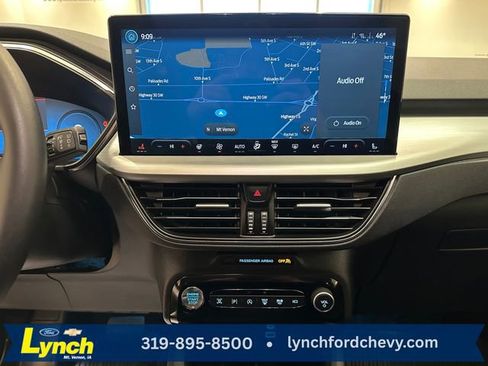 Used 2023 Ford Escape Platinum w/ Premium Technology Package image 13