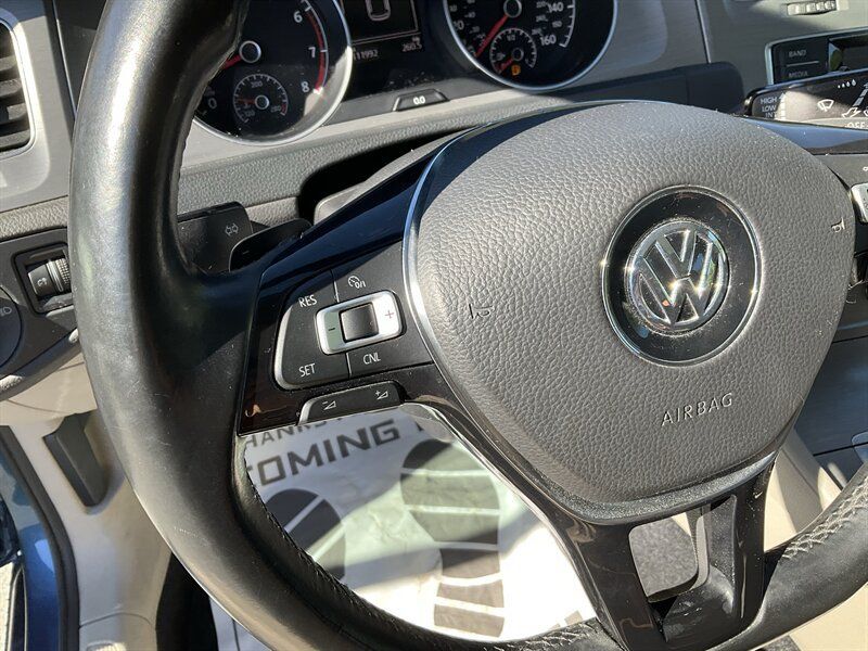 Used 2015 Volkswagen Golf SE FWD image 23