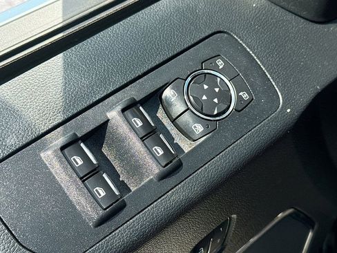 Used 2019 Ford F150 Platinum w/ Technology Package AWD/4WD image 19