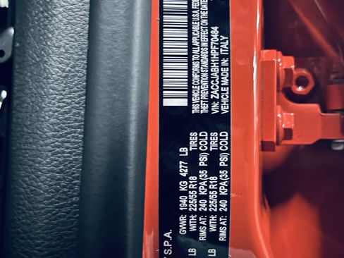 Used 2017 Jeep Renegade Altitude w/ Safety & Security Group FWD image 37