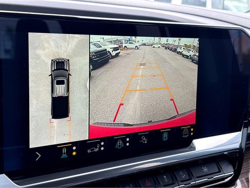 Used 2022 Chevrolet Silverado 1500 LT Trail Boss w/ Convenience Package II image 28