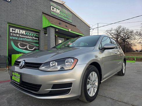 Used 2015 Volkswagen Golf S FWD image 2