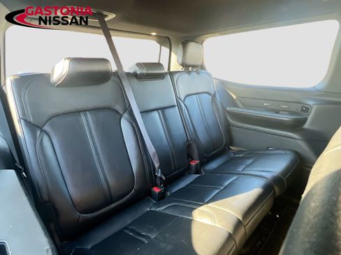Used 2024 Jeep Wagoneer Series II w/ Flexible Seating Group image 36