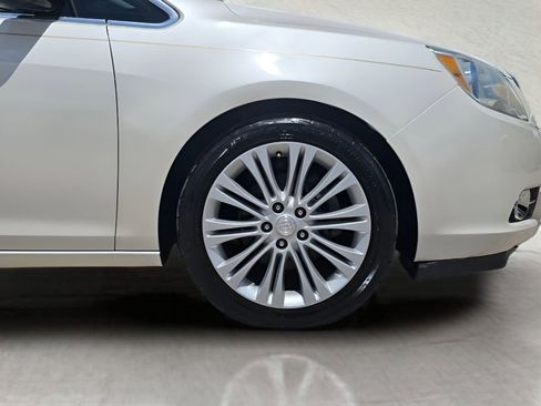 Used 2013 Buick Verano Leather FWD image 40