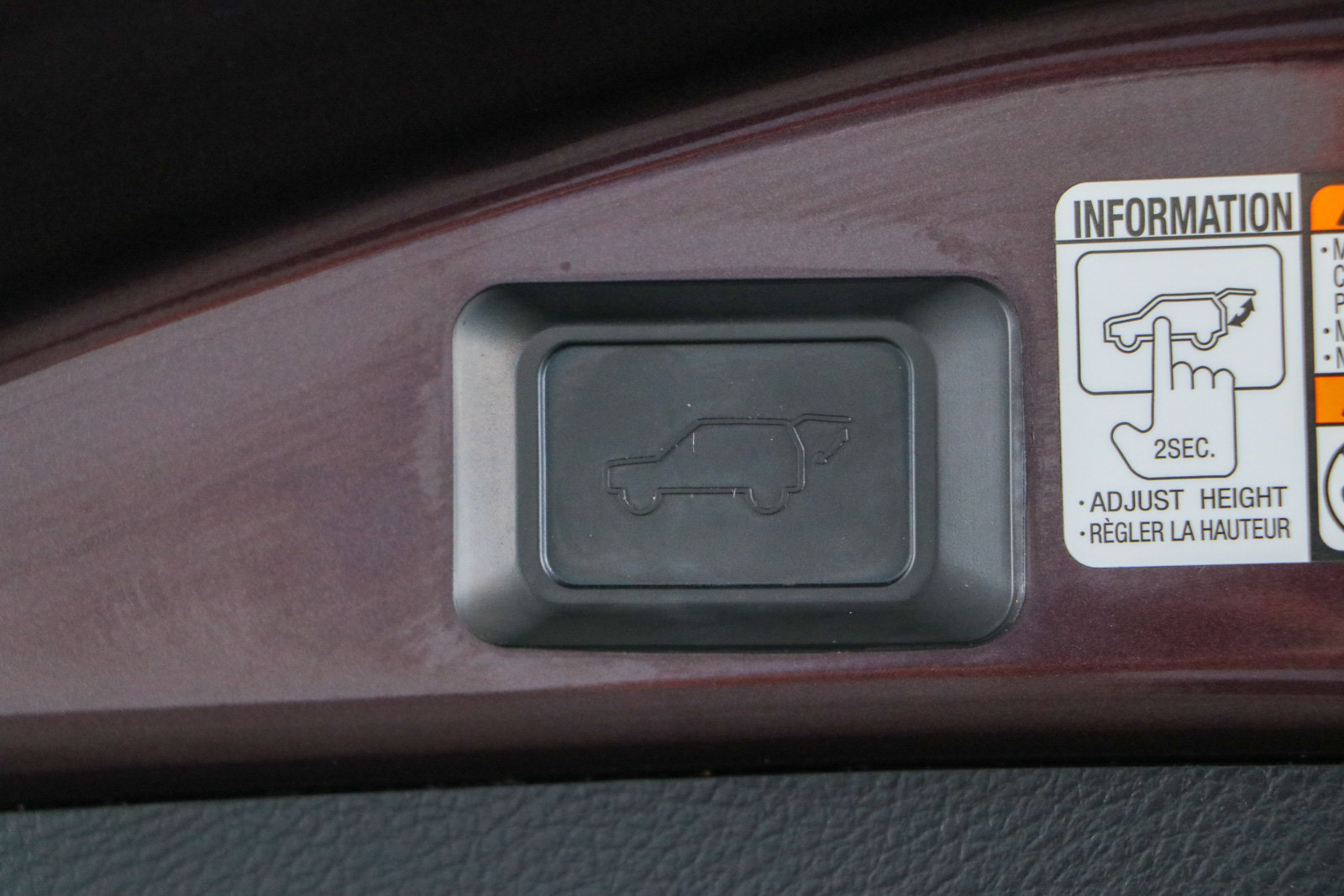 Used 2017 Toyota RAV4 XLE FWD image 30