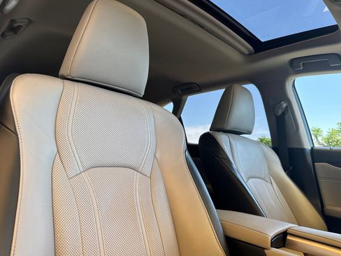 Used 2018 Lexus RX 350L AWD image 21