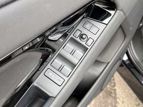 Certified 2026 Land Rover Range Rover Evoque S AWD/4WD image 12