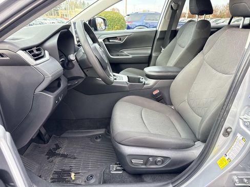 Used 2024 Toyota RAV4 XLE image 29