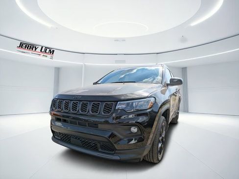 New 2026 Jeep Compass Latitude AWD/4WD image 6