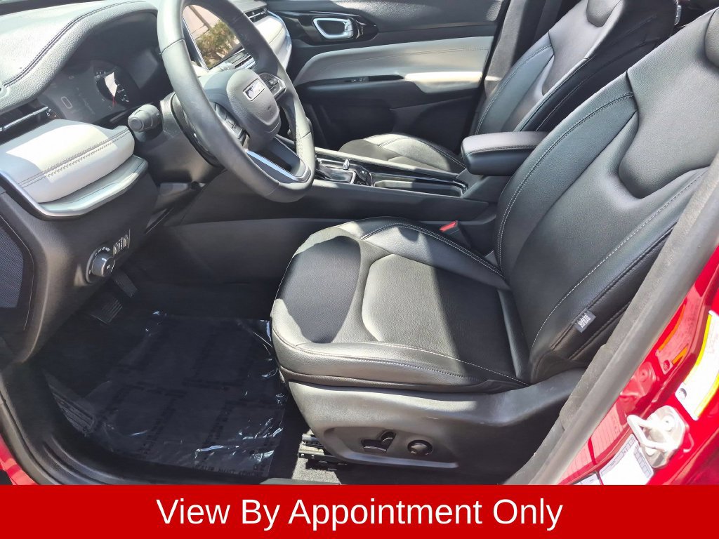 Used 2025 Jeep Compass Limited AWD/4WD image 20