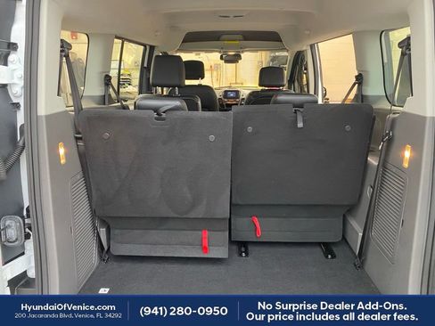 Used 2023 Ford Transit Connect XL FWD image 18