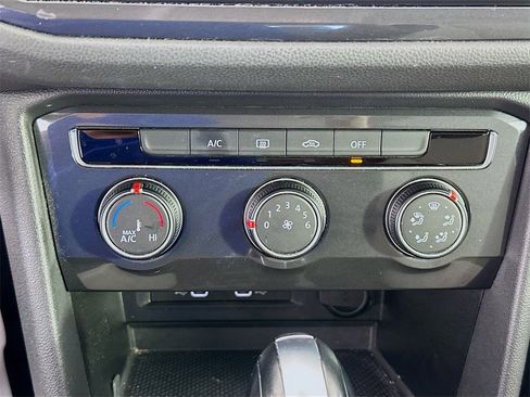 Used 2021 Volkswagen Tiguan S image 15