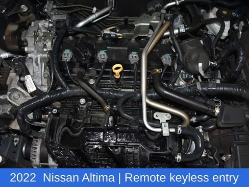 Used 2022 Nissan Altima 2.5 SR w/ Midnight Edition Package AWD/4WD image 7