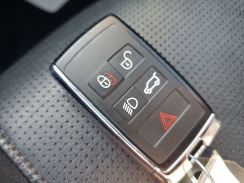Used 2020 Jaguar E-PACE Checkered Flag AWD/4WD image 28