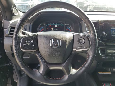 Used 2022 Honda Pilot TrailSport image 17