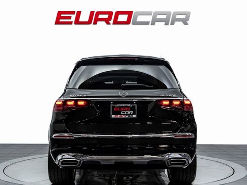 Used 2025 Mercedes-Benz Maybach GLS 600 4MATIC image 4