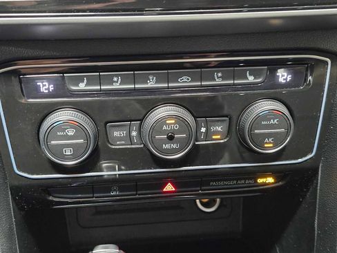 Used 2022 Volkswagen Atlas SEL Premium AWD/4WD image 31