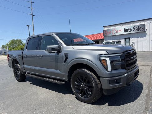 Used 2025 Ford F150 Lariat AWD/4WD image 2