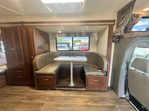 Used 2016 Mercedes-Benz Sprinter 3500 image 19
