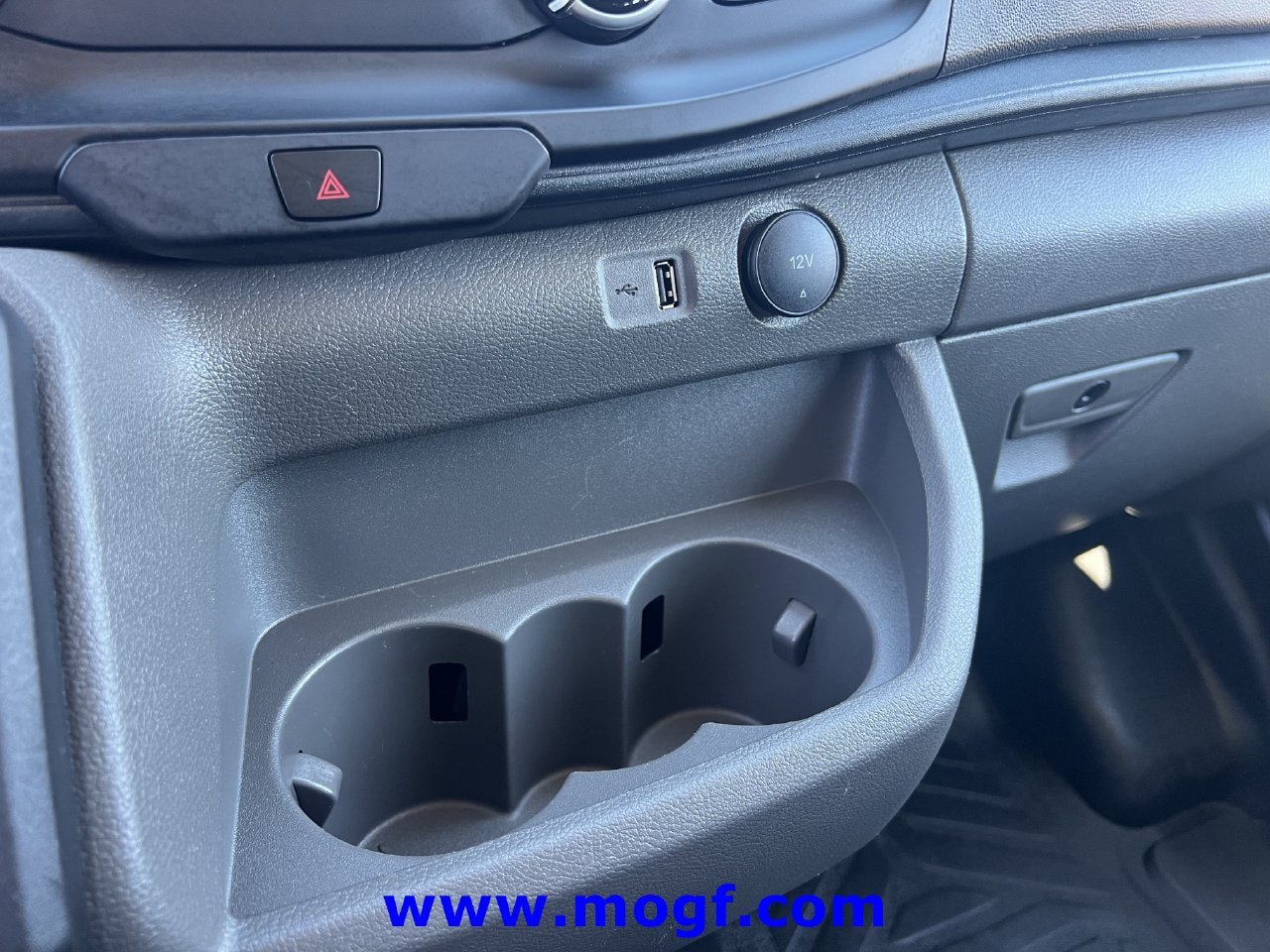 Used 2025 Ford Transit 250 Low Roof w/ Exterior Upgrade Package RWD image 8