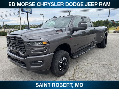 New 2026 RAM 3500 Big Horn AWD/4WD image 4