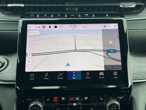 Used 2021 Jeep Grand Cherokee L Overland w/ Luxury Tech Group IV image 13