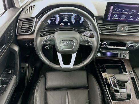 Used 2024 Audi Q5 2.0T Premium Plus w/ Premium Plus Package AWD/4WD image 22