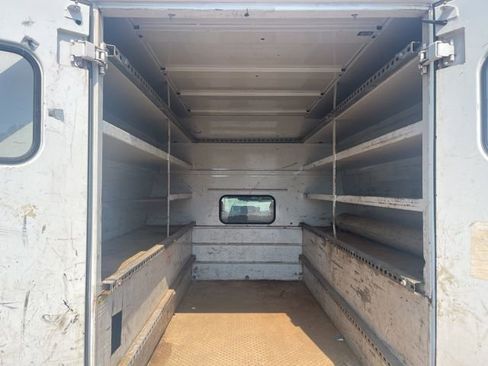 Used 2017 Ford F550 XLT image 13