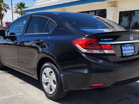 Used 2015 Honda Civic LX image 7