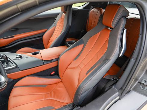 Used 2019 BMW i8 Coupe image 76