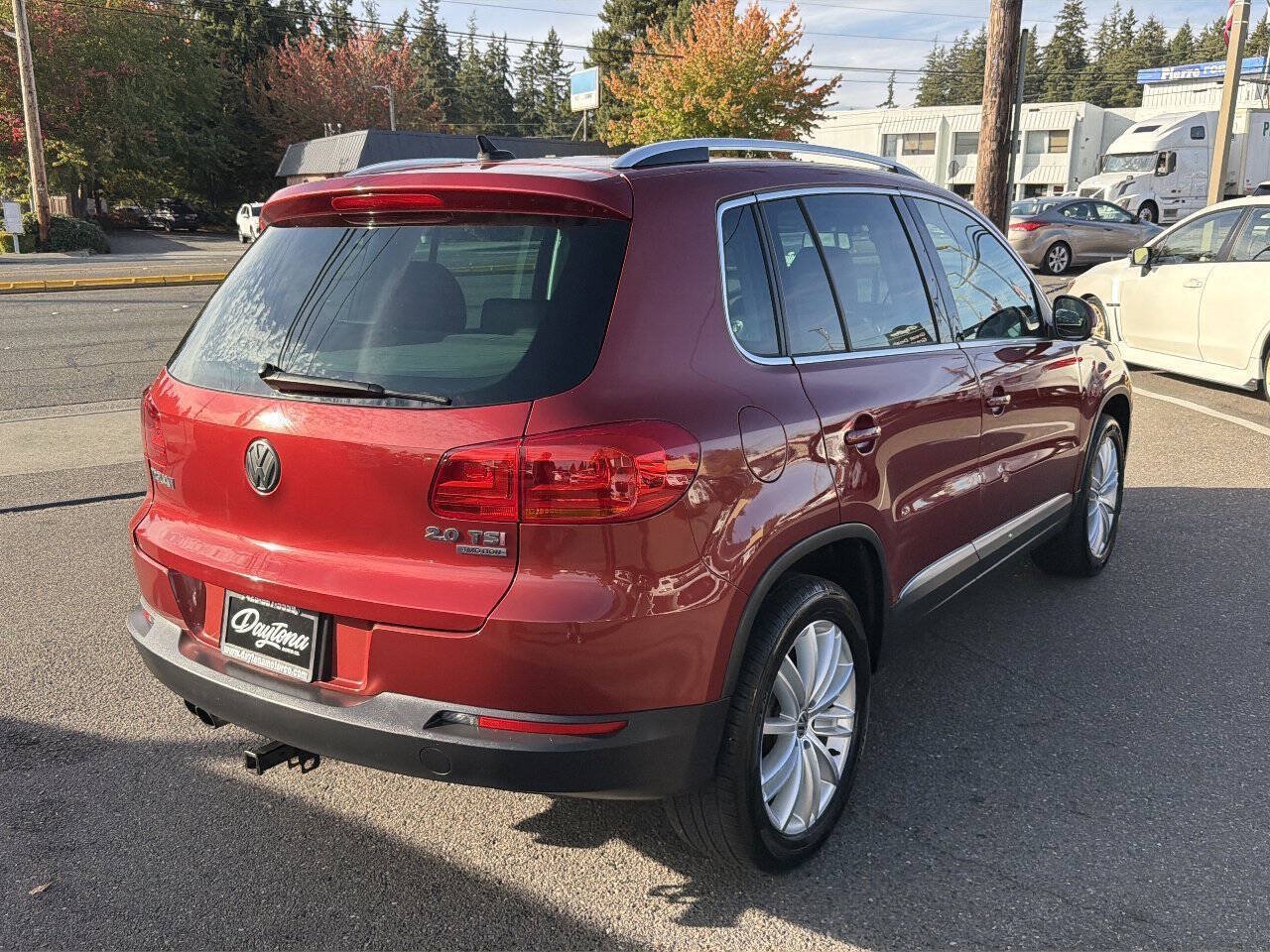 Used 2014 Volkswagen Tiguan SEL AWD/4WD image 7