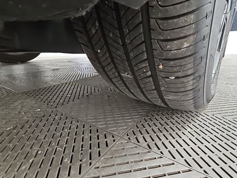 Used 2025 Honda Accord SE image 43