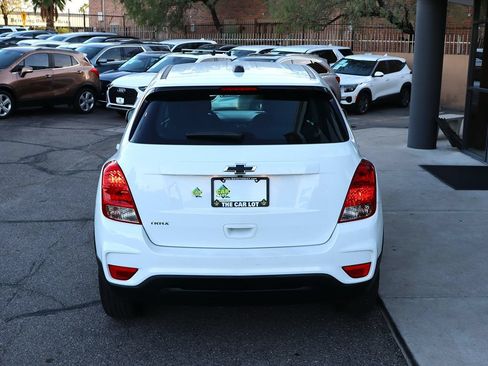 Used 2020 Chevrolet Trax LS FWD image 10