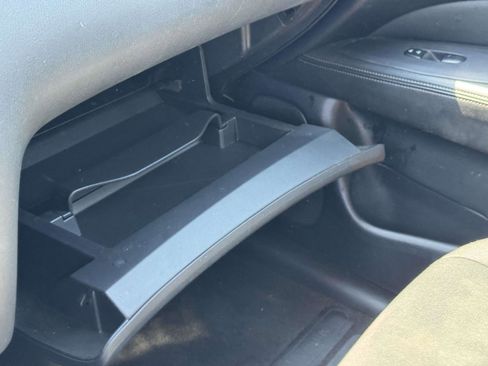 Used 2019 Nissan Pathfinder S AWD/4WD image 31
