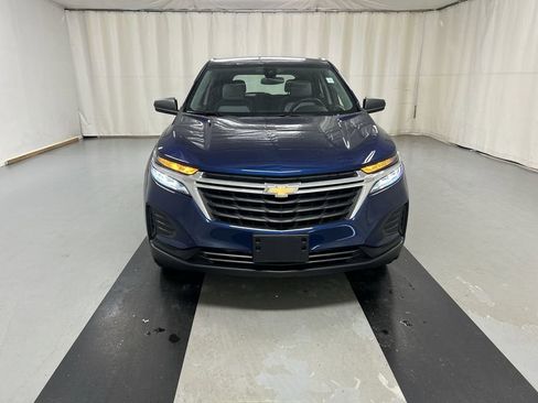 Used 2023 Chevrolet Equinox LS image 3
