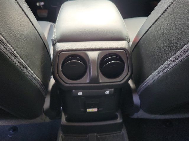 Used 2022 Jeep Wrangler Unlimited Sahara w/ Safety Group AWD/4WD image 12