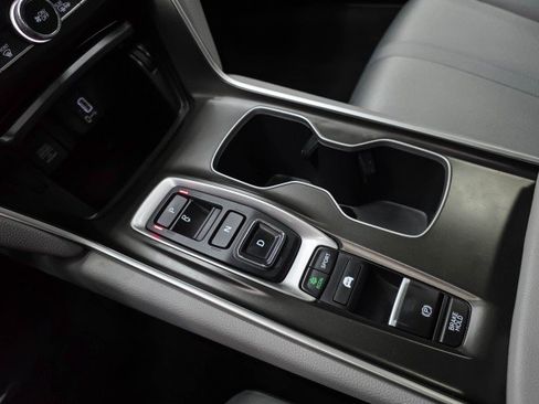 Used 2020 Honda Accord EX image 28