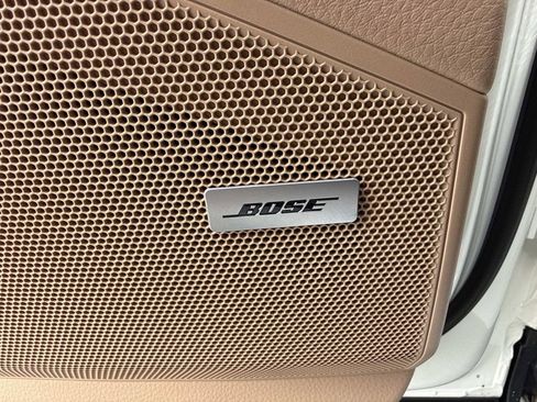 Used 2020 Porsche Cayenne image 25