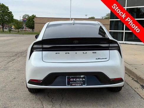 Used 2024 Toyota Prius Prime FWD image 4
