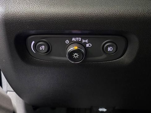 Used 2020 Chevrolet Traverse RS image 35