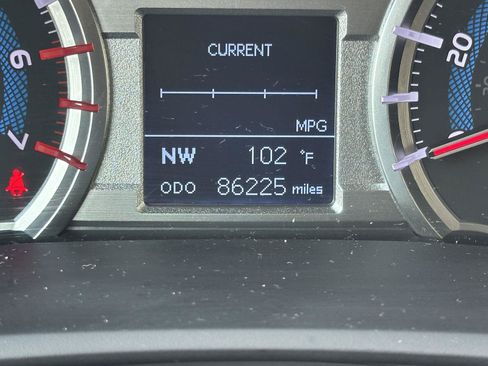 Used 2019 Toyota 4Runner SR5 AWD/4WD image 14