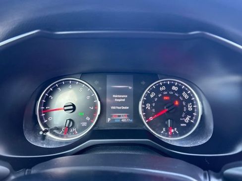 Used 2021 Toyota RAV4 XLE FWD image 12