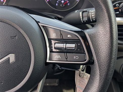 Used 2024 Kia Forte LXS image 19