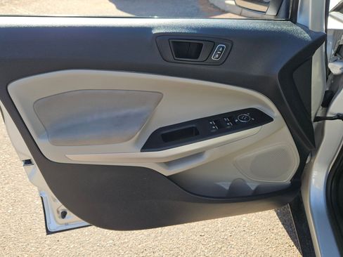 Used 2021 Ford EcoSport S image 11
