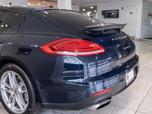 Used 2016 Porsche Panamera 4 image 14