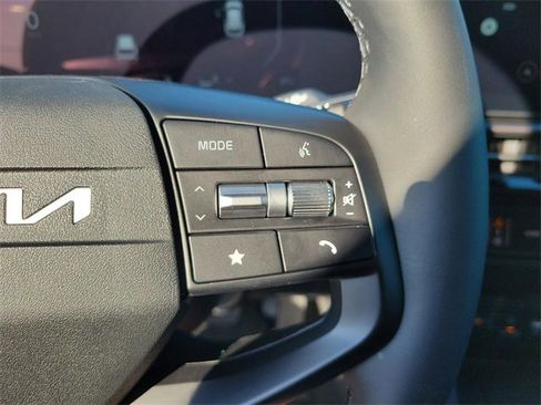 New 2026 Kia Sportage SX image 16