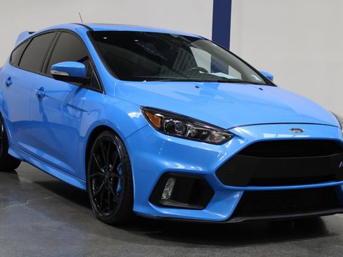 Used 2016 Ford Focus RS image 3